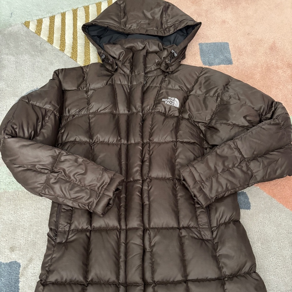 North Face 600 goose down hooded puffer jacket in chocolate brownwomen's size XS